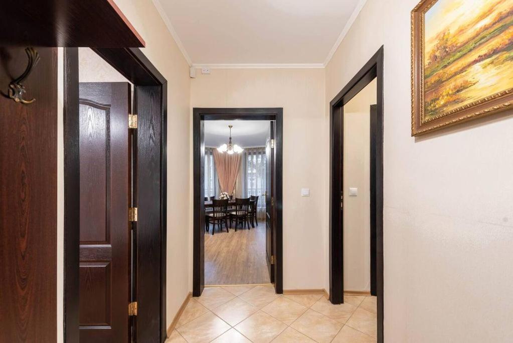 Vazov Residence , Two Bedroom Top Centre Apartment Varna Exterior photo