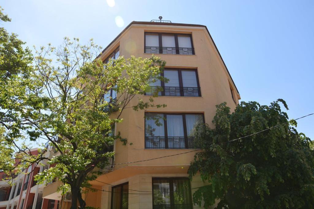 Vazov Residence , Two Bedroom Top Centre Apartment Varna Exterior photo