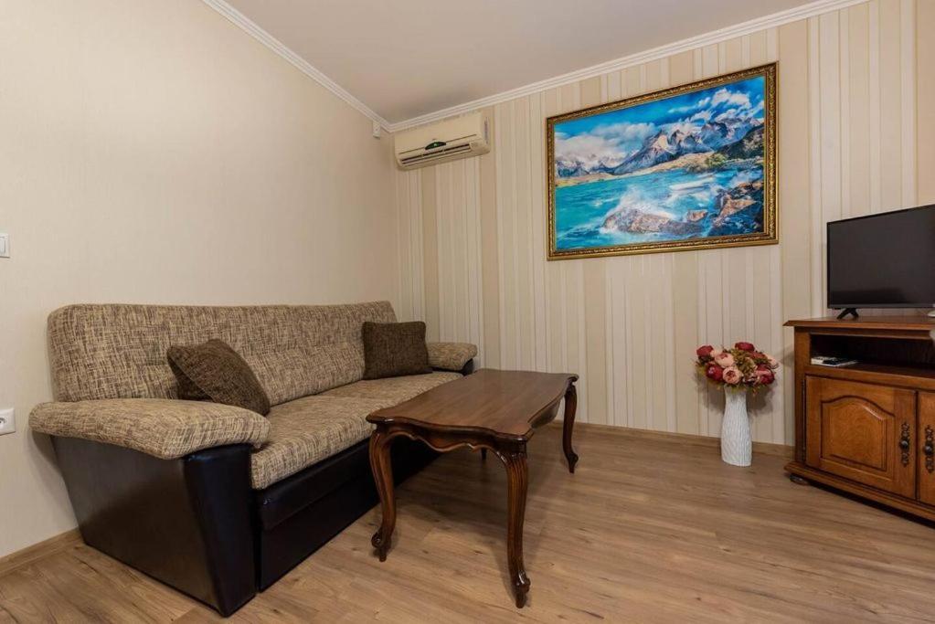 Vazov Residence , Two Bedroom Top Centre Apartment Varna Exterior photo