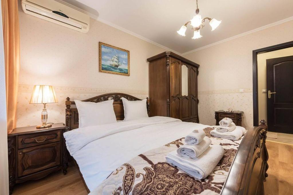 Vazov Residence , Two Bedroom Top Centre Apartment Varna Exterior photo
