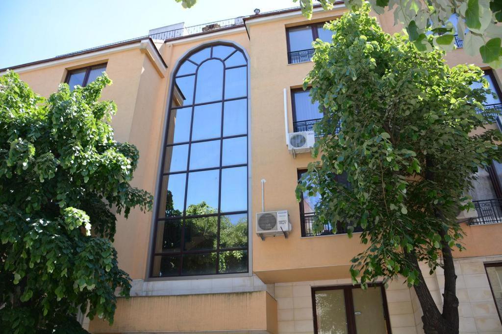 Vazov Residence , Two Bedroom Top Centre Apartment Varna Exterior photo